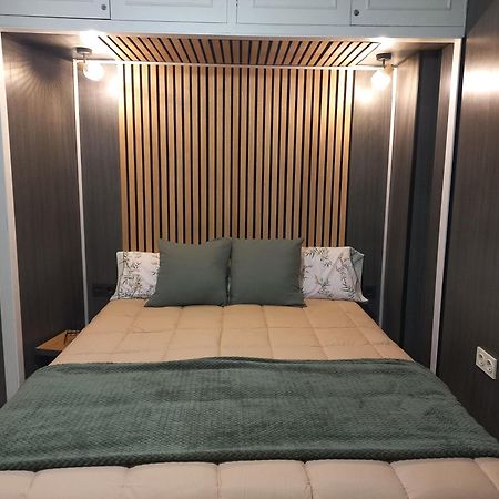 Apartamento E&R Malaga Centro- Parking Gratis المظهر الخارجي الصورة
