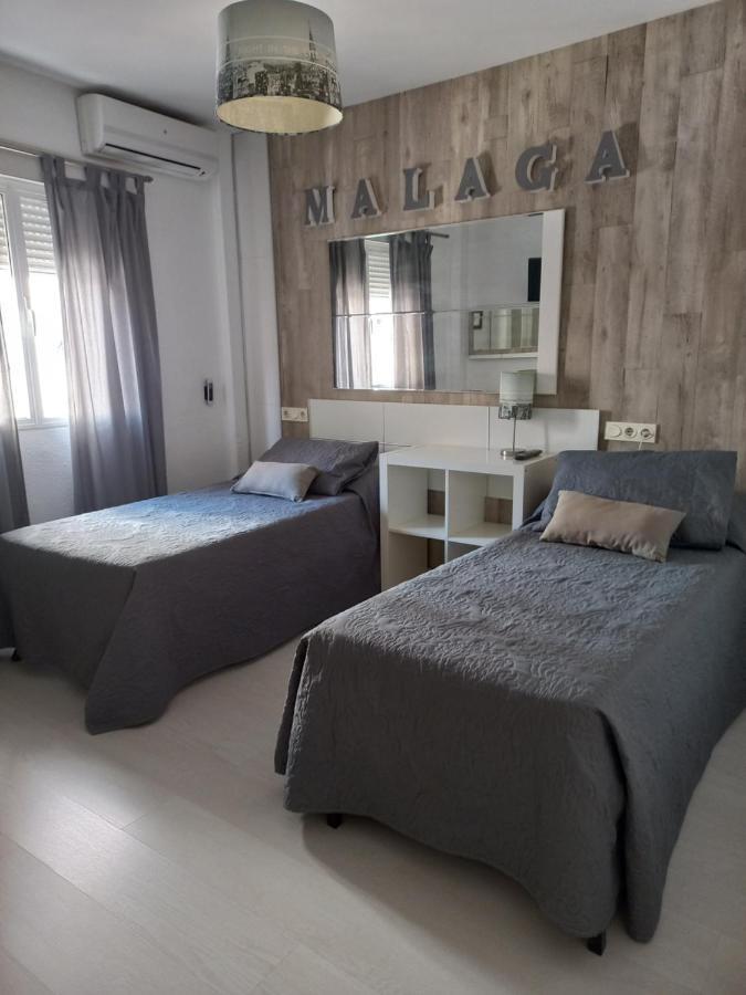Apartamento E&R Malaga Centro- Parking Gratis المظهر الخارجي الصورة