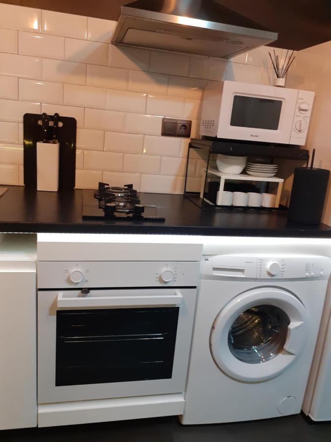 Apartamento E&R Malaga Centro- Parking Gratis المظهر الخارجي الصورة