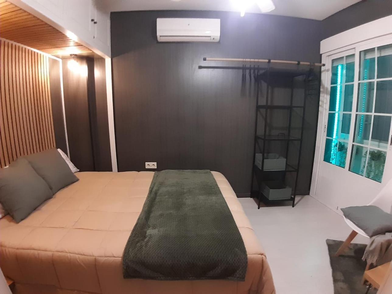 Apartamento E&R Malaga Centro- Parking Gratis المظهر الخارجي الصورة