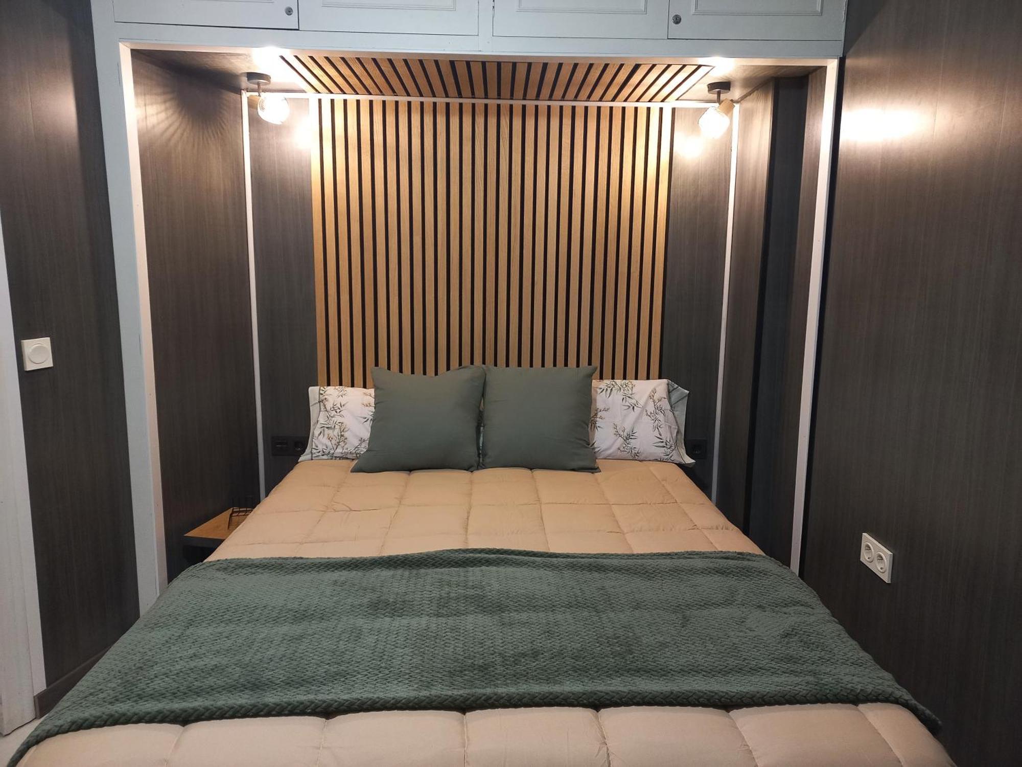 Apartamento E&R Malaga Centro- Parking Gratis المظهر الخارجي الصورة