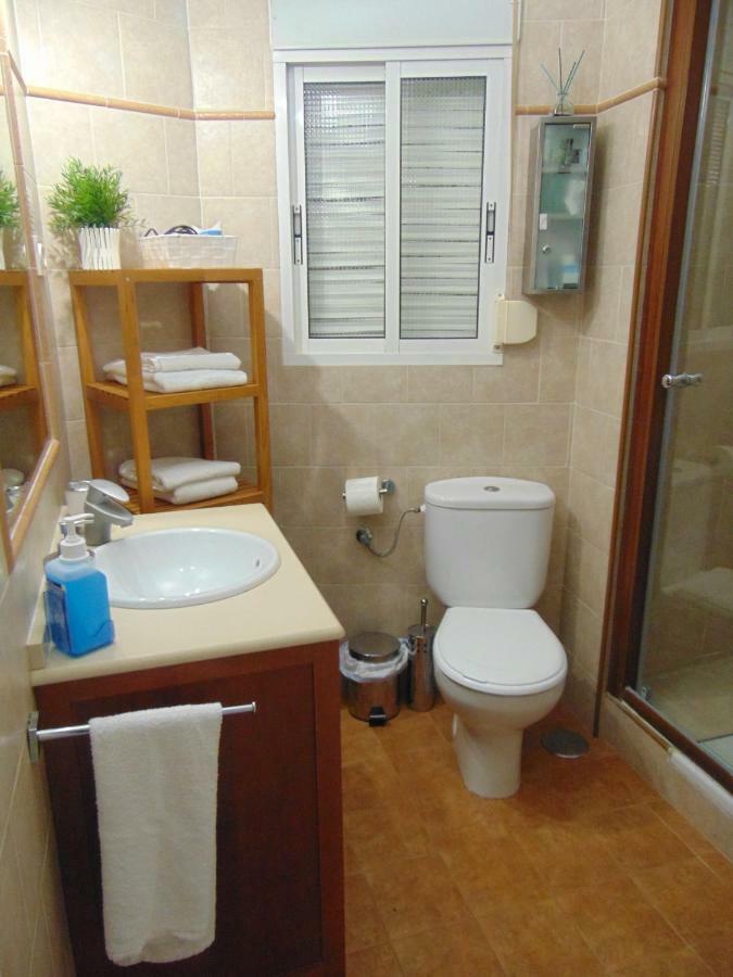 Apartamento E&R Malaga Centro- Parking Gratis المظهر الخارجي الصورة